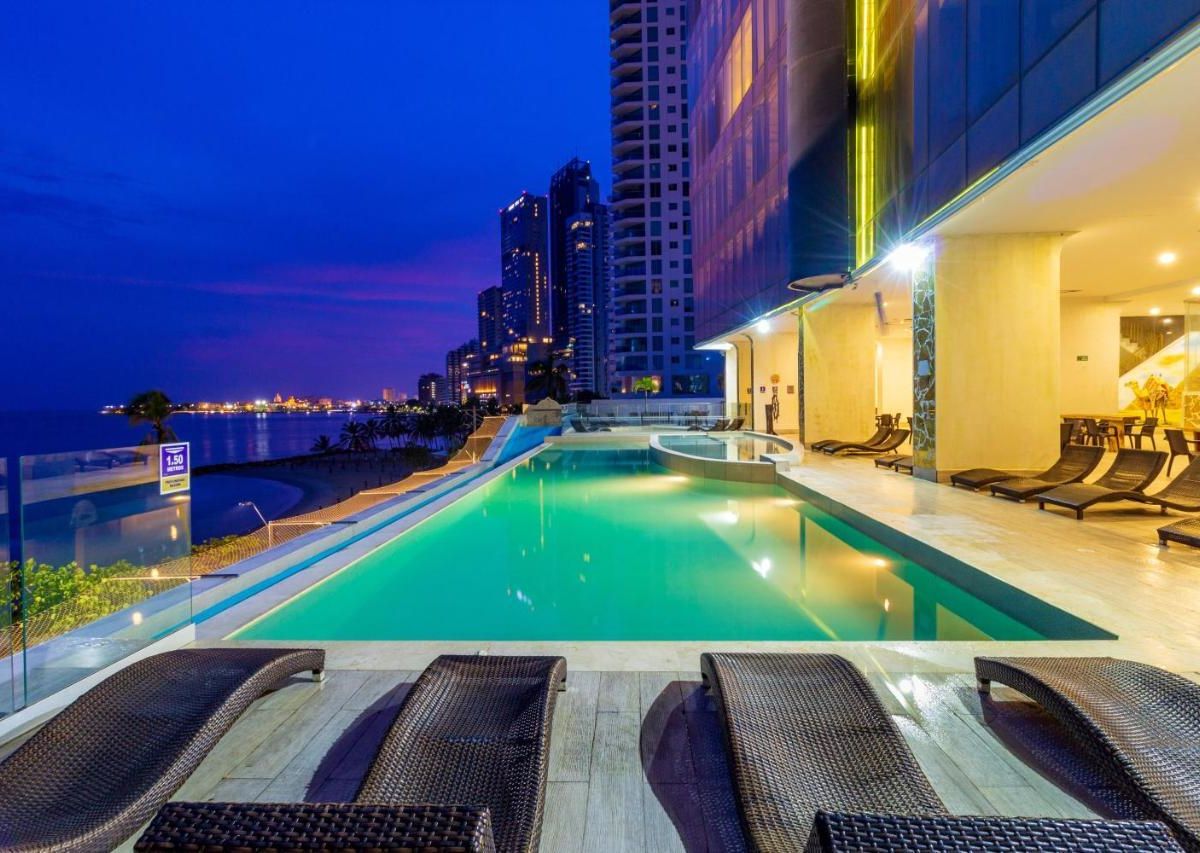 Hotel Live Experience Dubai — Cartagena
